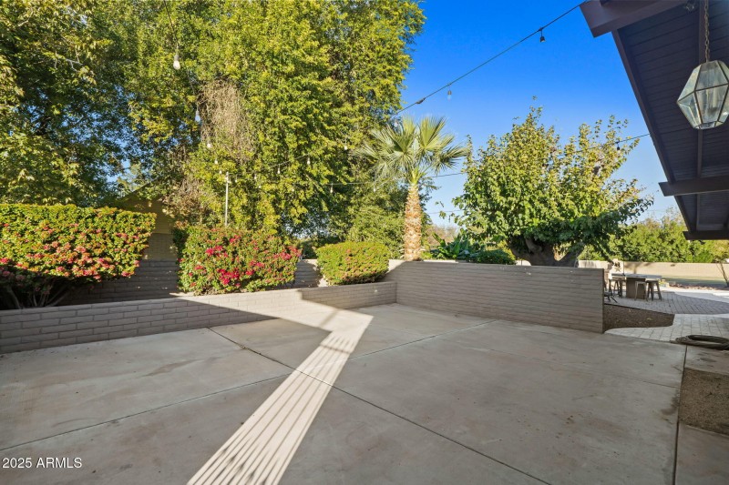 91-web-or-mls-13217 N 65th Dr--83