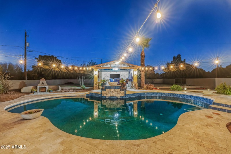 119-web-or-mls-13217 N 65th Dr--98