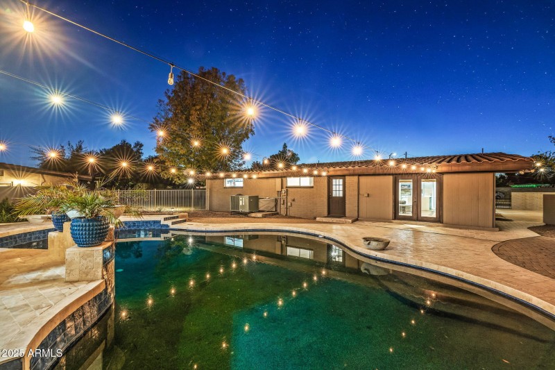 123-web-or-mls-13217 N 65th Dr--101