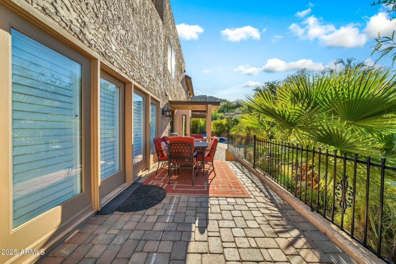 mls_1139 E Coral Gables Dr-65