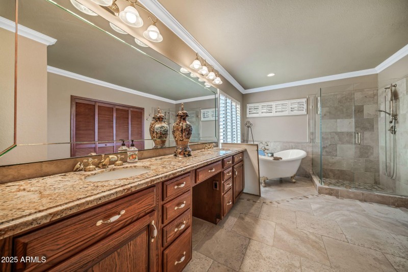 mls_1139 E Coral Gables Dr-13