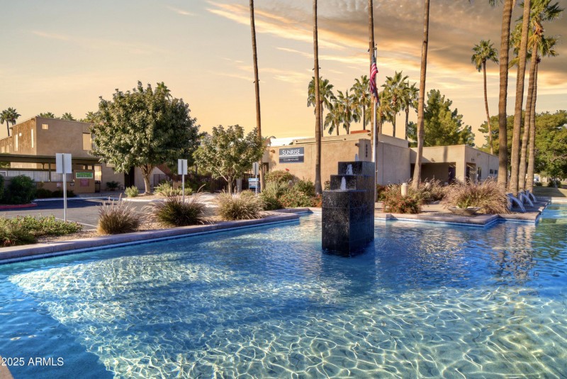 Sunrise 2106 Grounds 2