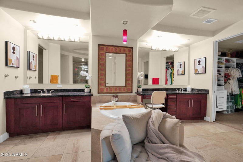 45-web-or-mls-P1404094