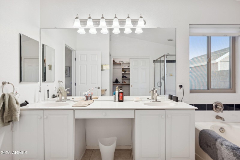 20-web-or-mls-1211-n-jackson-st