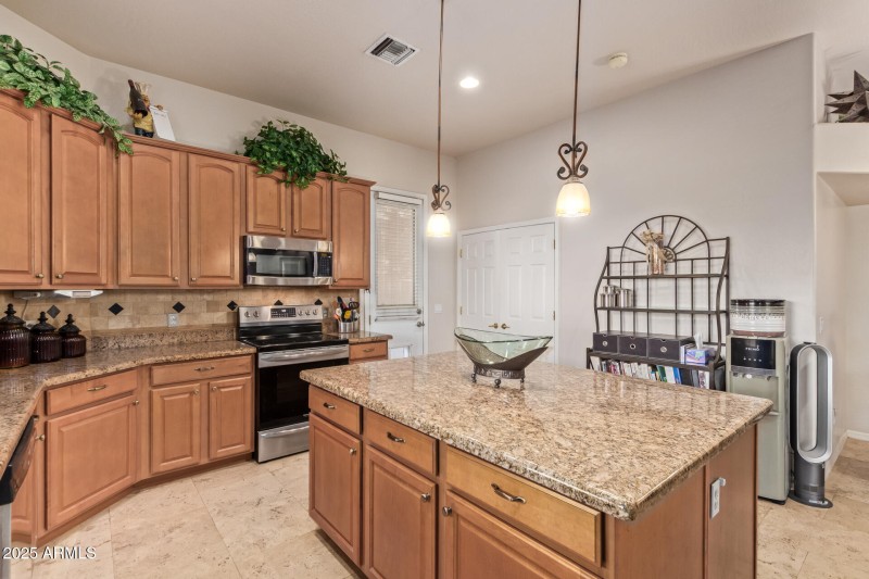 22 - Avenida Del Sol