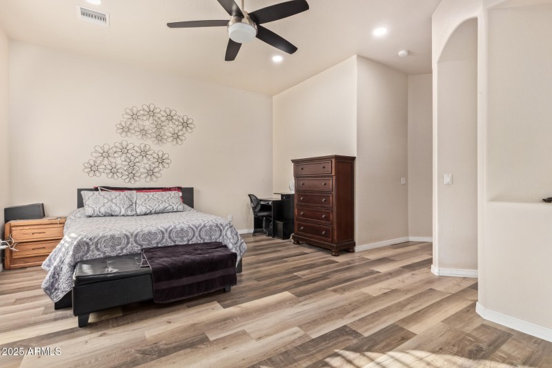 30 - Avenida Del Sol