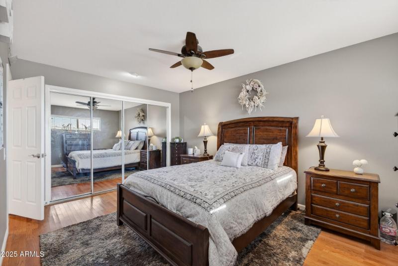 25_10001_W_Burns_Dr25_mls