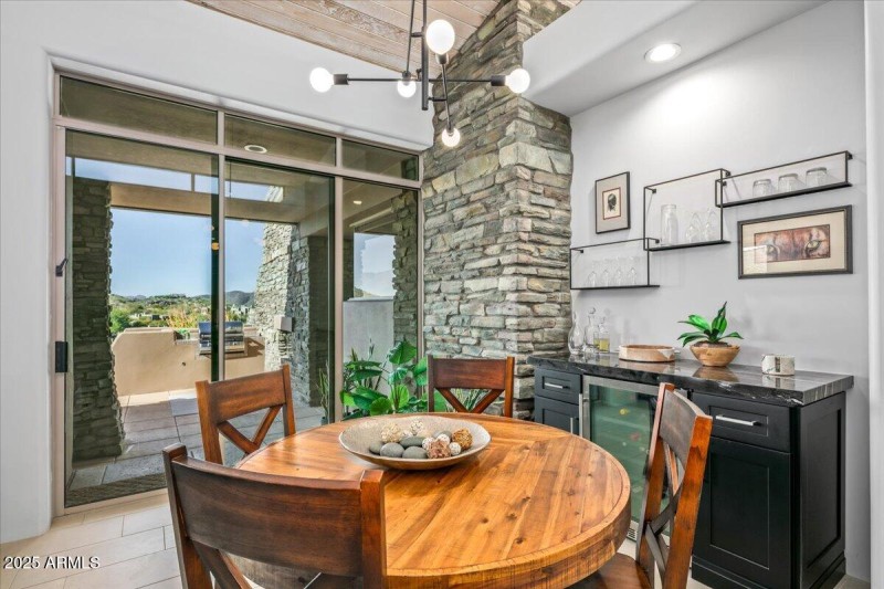 17-Dining Room Views