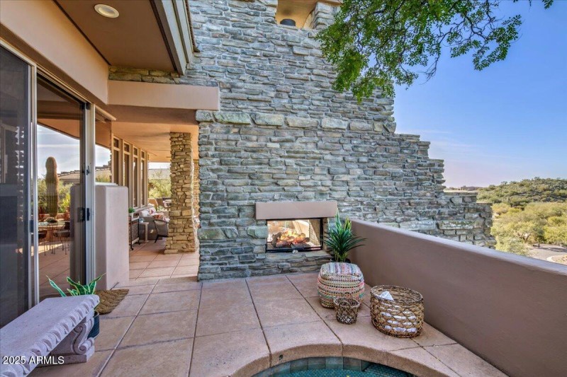 37-Primary Suite Patios