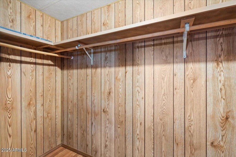 Walk-in closet