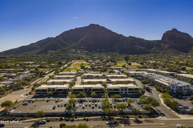 Villas with Mountain Views