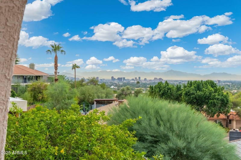 12-7242 N 23rd Place