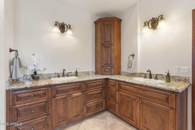 47-7242 N 23rd Place