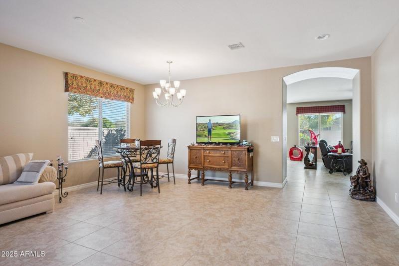 5-web-or-mls-401-basswood-ave