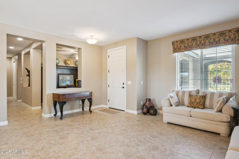 7-web-or-mls-401-basswood-ave