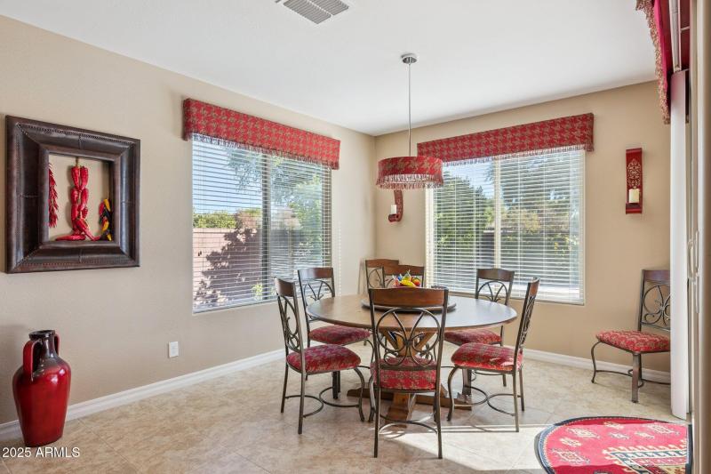 12-web-or-mls-401-basswood-ave