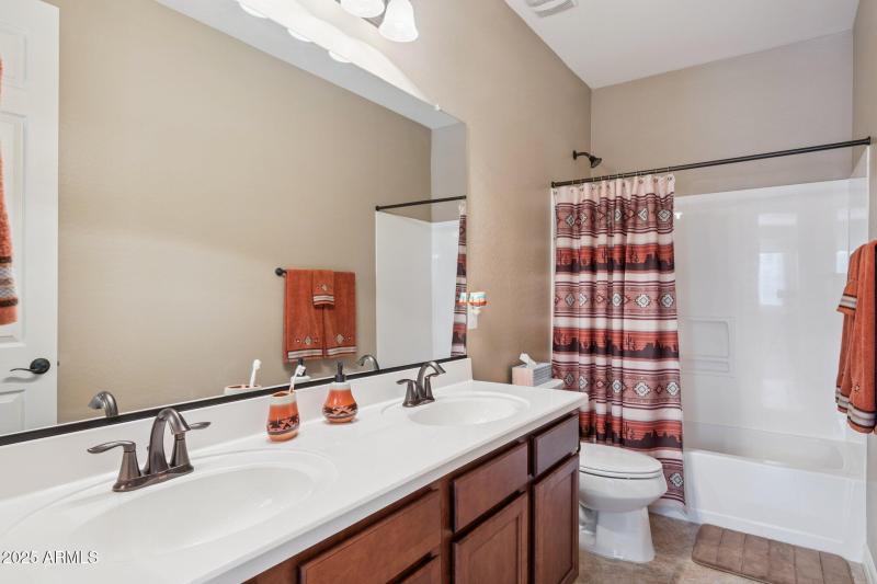 29-web-or-mls-401-basswood-ave