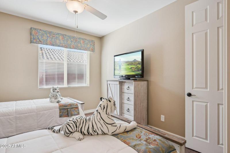 33-web-or-mls-401-basswood-ave