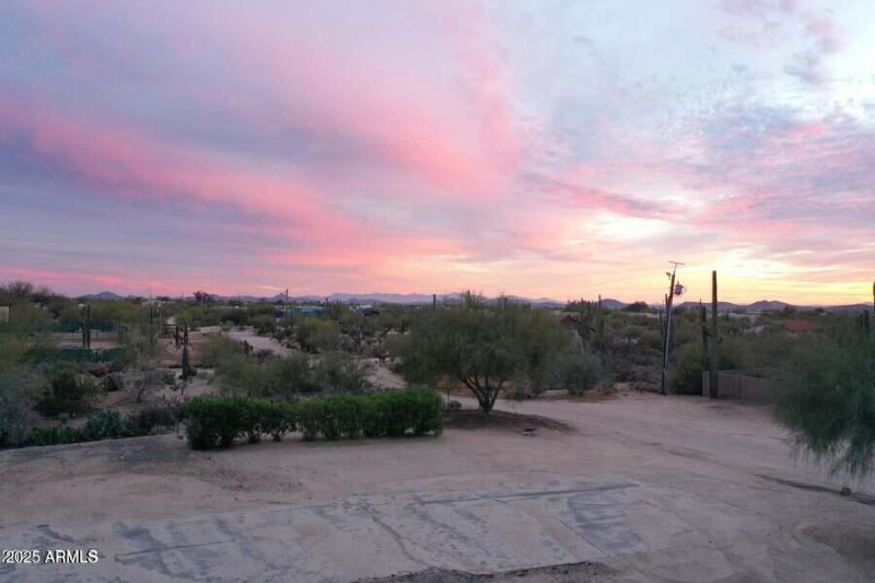 6107-e-lone-mountain-3