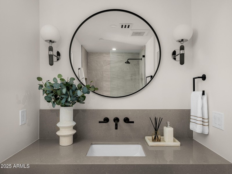 guest bath jack and jill2