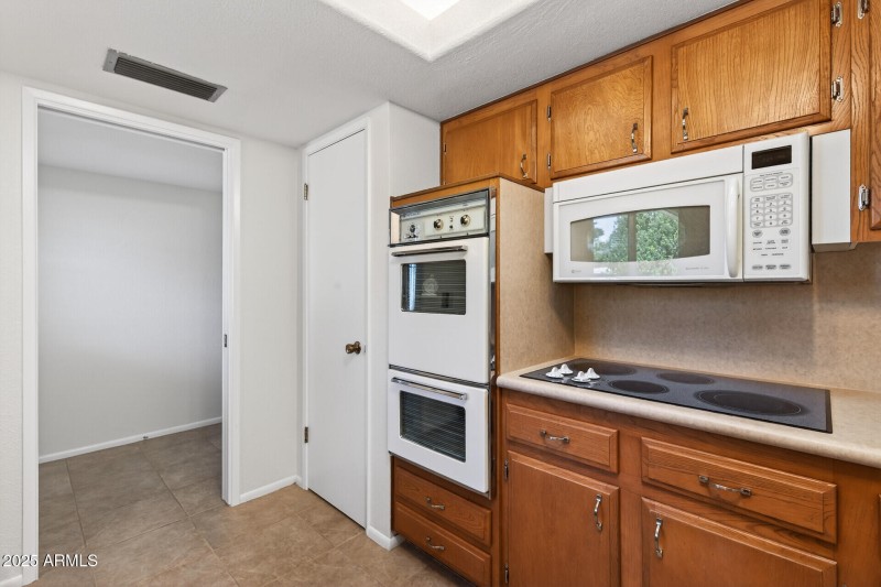 28_10331_W_Prairie_Hills_Cir28_mls