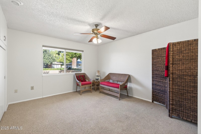 37_10331_W_Prairie_Hills_Cir37_mls