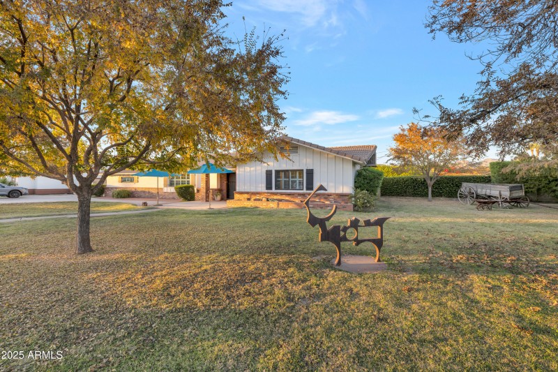 Mature trees in the front