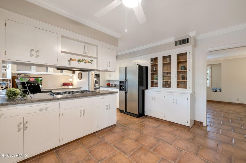 Beautiful showcase cabinetry