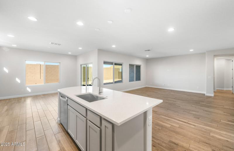 Kitchen/Cafe/Gathering Room