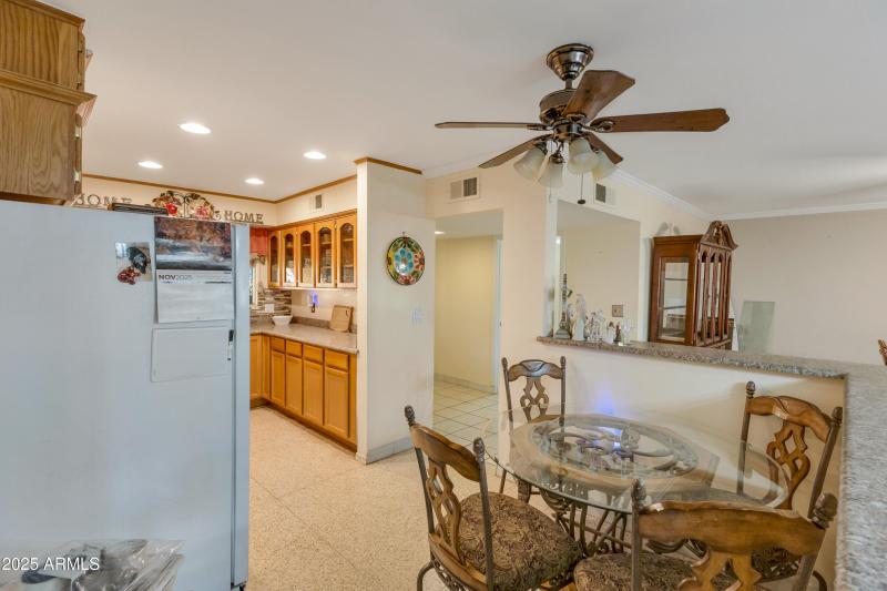 Breakfast Nook & Bar