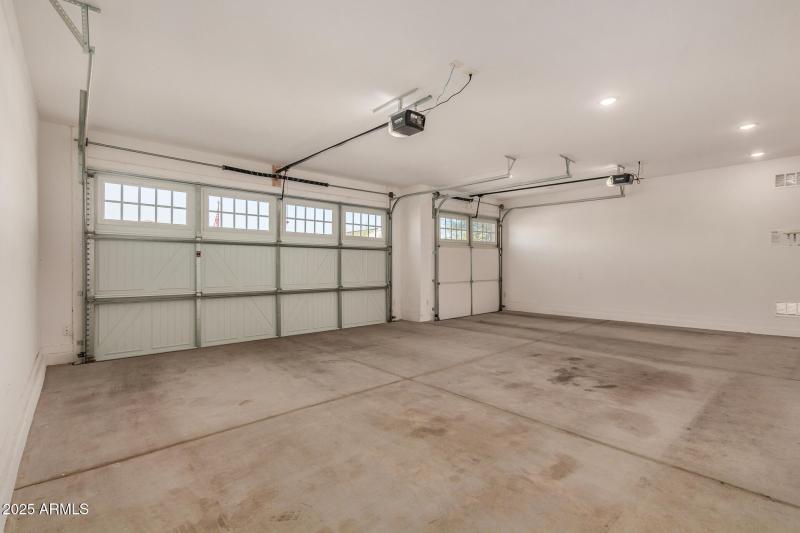 3 Car Garage