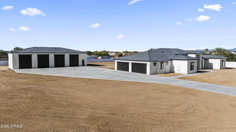 115_dji_20251211124310_0731_d