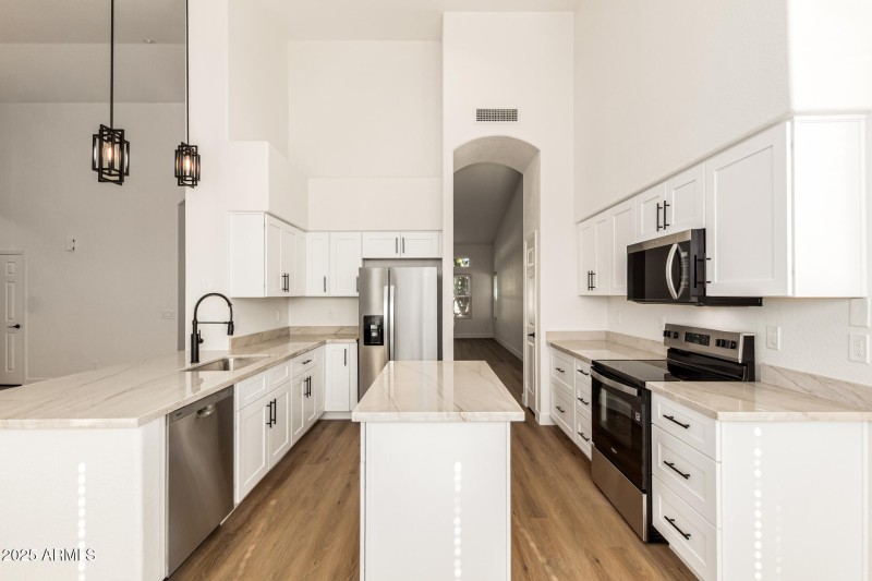 Chef’s Kitchen Center View