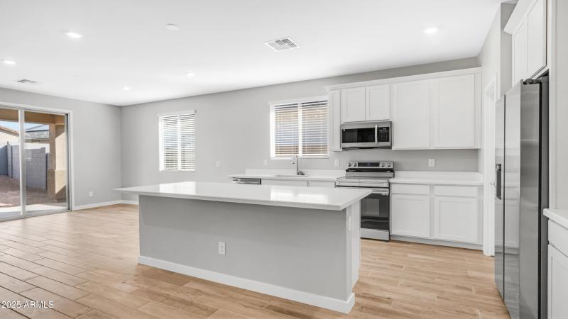 18372 W Villa Chula Ln (8)