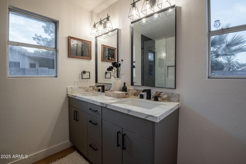 Catclaw Listing Pics 16