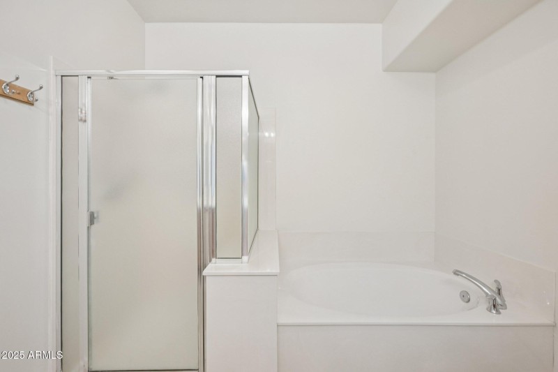 25-web-or-mls-N 40th St-S1312-023