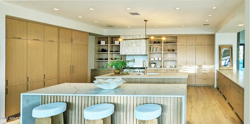 18 READY NUMBER - KITCHEN