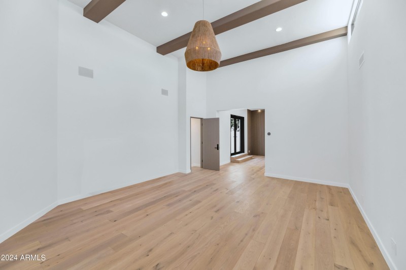 17 TOD5013-022-034-4200x2800-PS