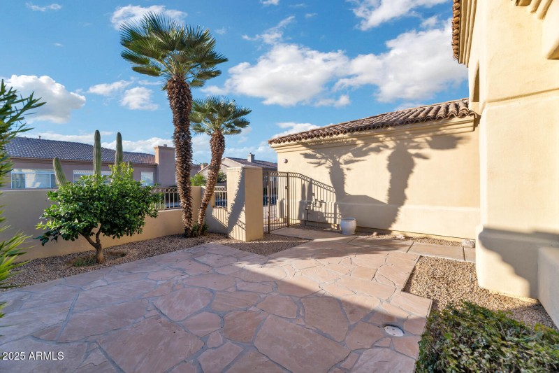 7700 E Princess Blvd-large-006-023-7700