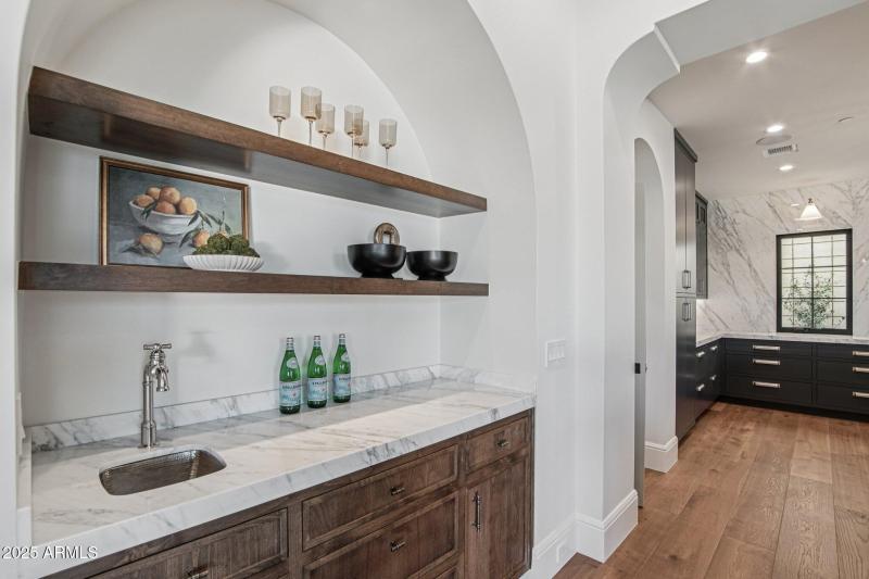 14-web-or-mls-N Echo Canyon Ln-S1412-014