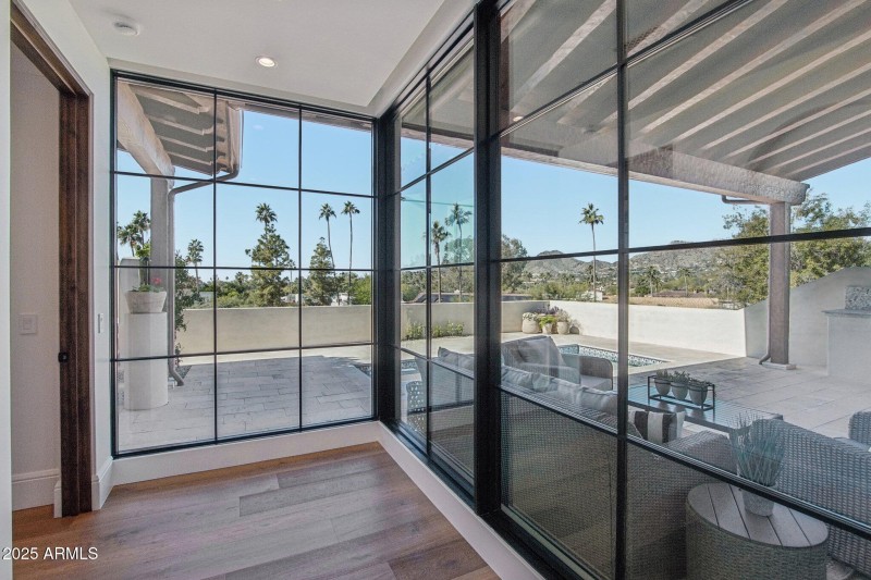 33-web-or-mls-N Echo Canyon Ln-S1412-033