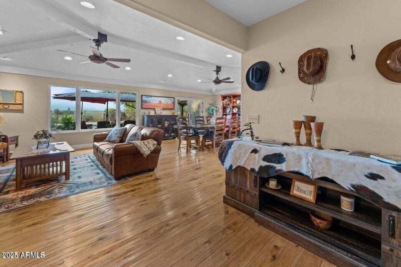 20250825170427851237000000-o