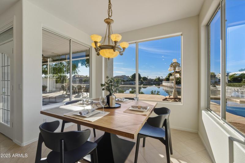 20652_N_53RD_AVE_1st_005