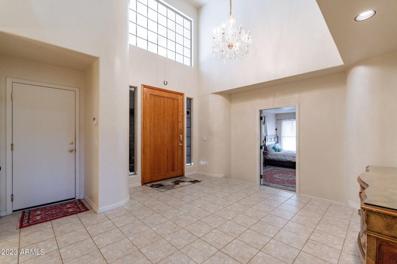 Entry way toward front door