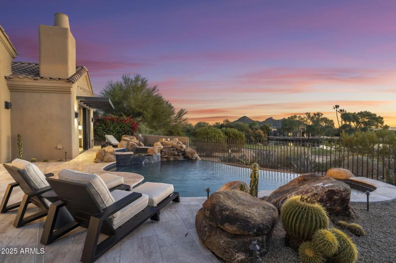 Between 18th Holes of 2 Boulders courses