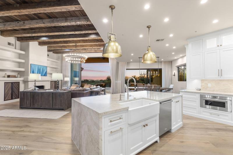 Zero-step transformation 5BR/5BA/Casita