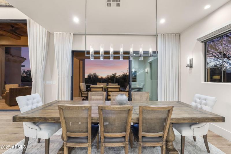 Covered Patio w/ Retractable Slider