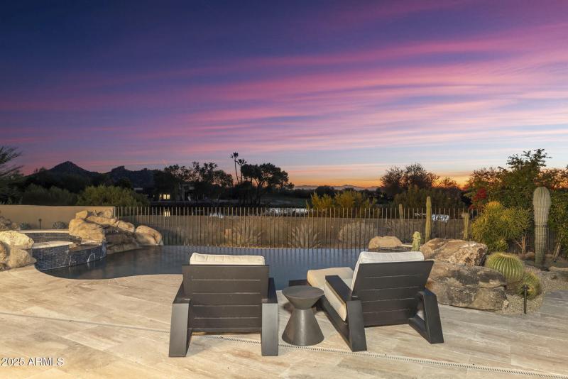 Between 18th Holes of 2 Boulders courses