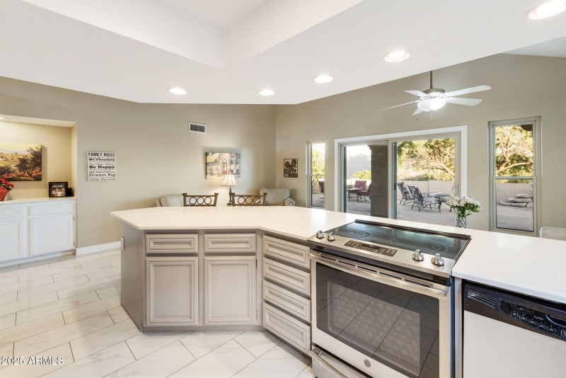 57-web-or-mls-dlb_0895-dlb_0899