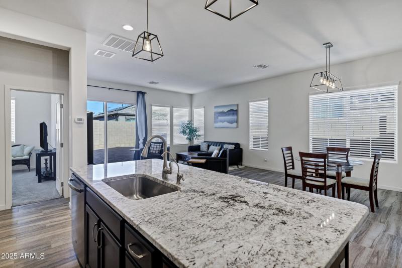 10104 E Nichols Ave-19